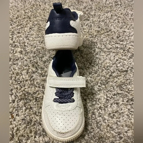 Carter’s white and blue sneakers | toddler size 5 - Picture 5 of 5